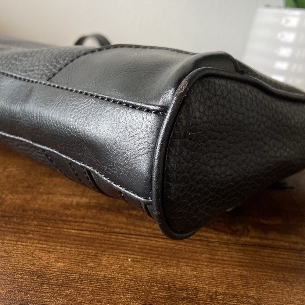 LAST CHANCE Dana Bachman Black Shoulder Bag- Preloved - Picture 12 of 16